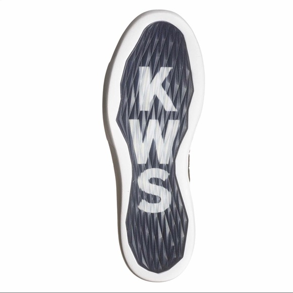 K-Swiss Gen-K Icon Sneaker ( Men’s ) - Picture 9 of 12